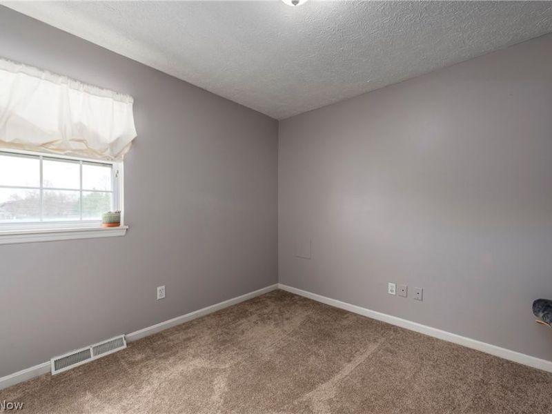 27061 Glenside Lane, Olmsted Township, OH 44138 Photo 33