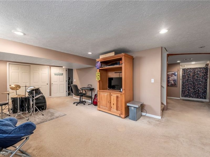 27061 Glenside Lane, Olmsted Township, OH 44138 Photo 35