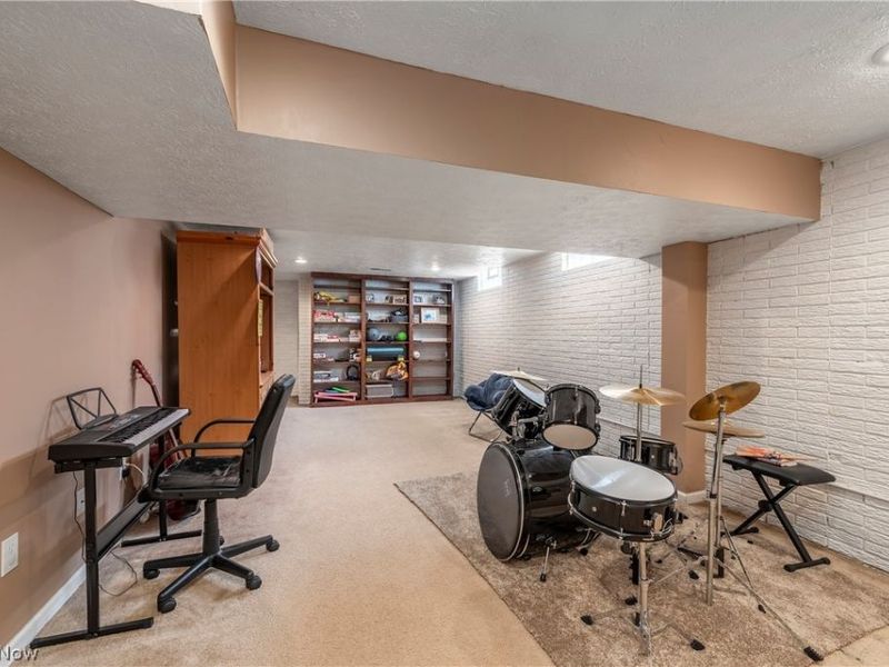 27061 Glenside Lane, Olmsted Township, OH 44138 Photo 36