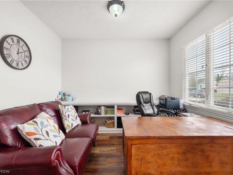 27061 Glenside Lane, Olmsted Township, OH 44138 Photo 4