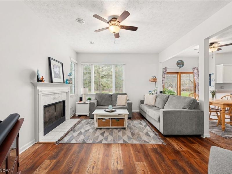 27061 Glenside Lane, Olmsted Township, OH 44138 Photo 8