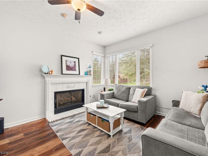 27061 Glenside Lane, Olmsted Township, OH 44138 Photo 9