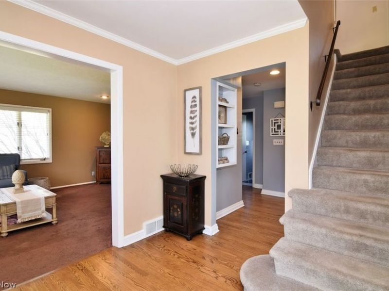 20815 Colby Road, Shaker Heights, OH 44122 Photo 3