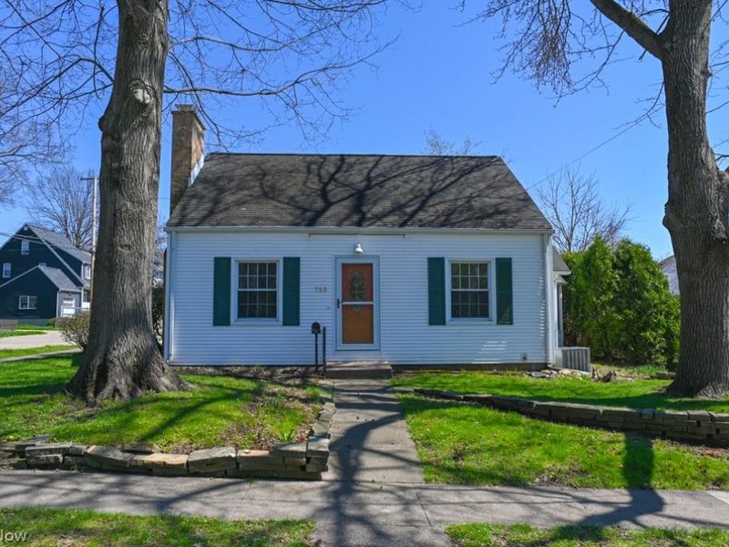 753 N Grant Street, Wooster, OH 44691 Photo 2