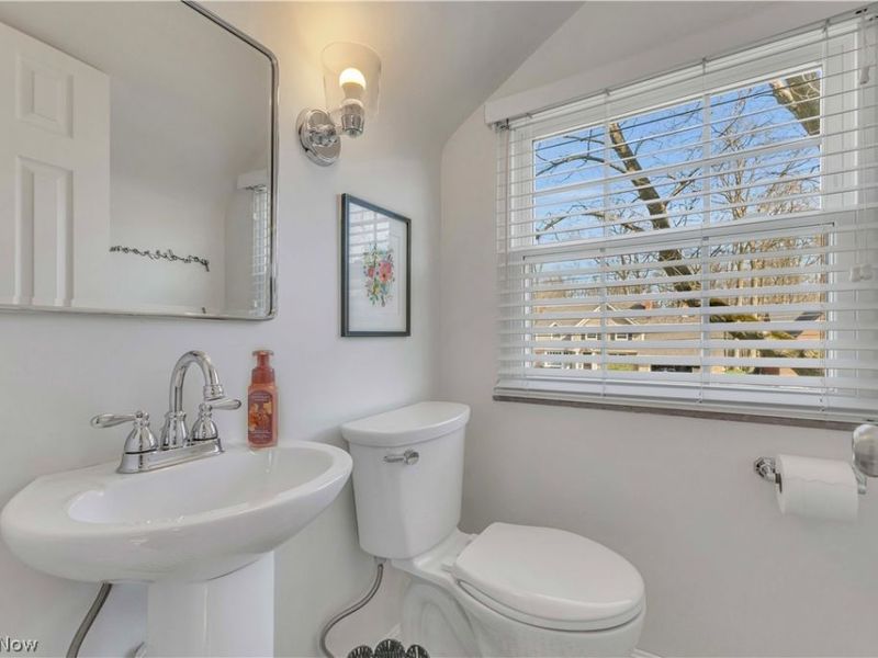 21457 S Park Drive, Fairview Park, OH 44126 Photo 19