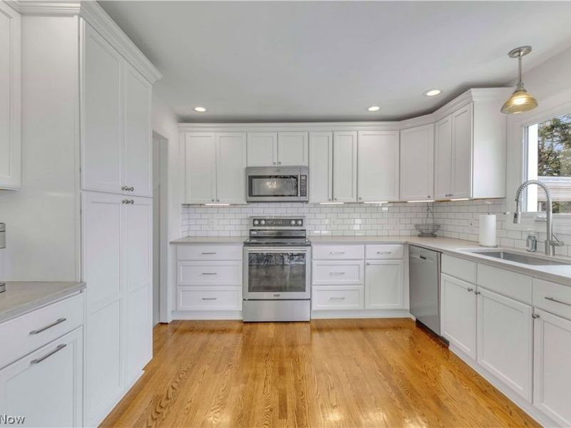 21457 S Park Drive, Fairview Park, OH 44126 Photo 7