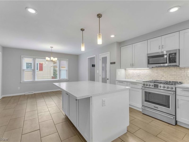 432 Powell Drive, Bay Village, OH 44140 Photo 11