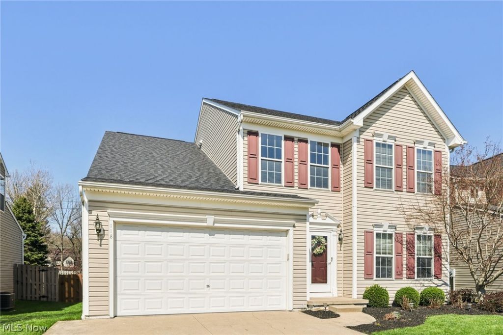 118 Stonepointe Drive, Berea, OH 44017