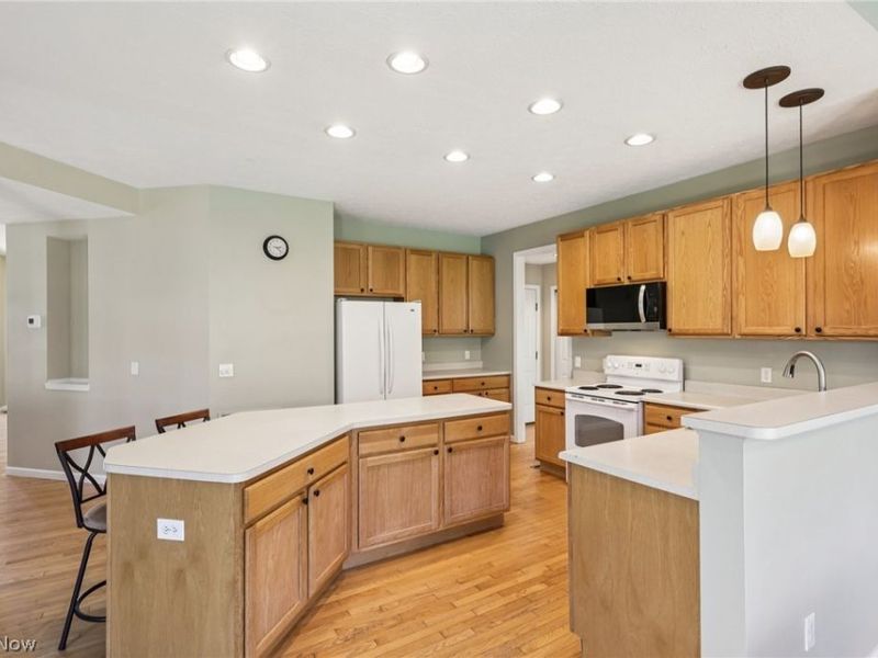 118 Stonepointe Drive, Berea, OH 44017 Photo 12