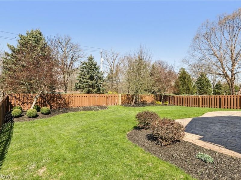 118 Stonepointe Drive, Berea, OH 44017 Photo 32