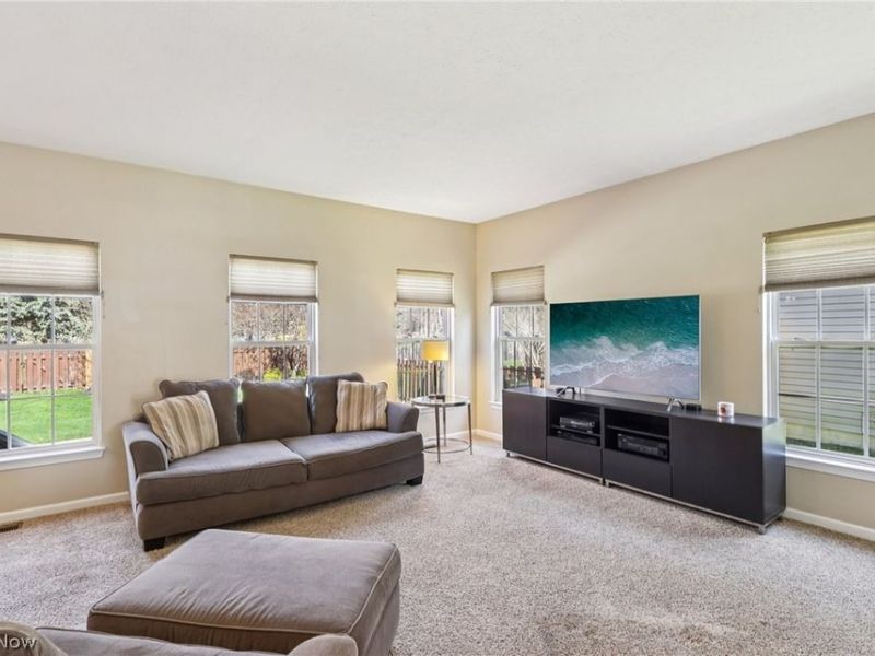 118 Stonepointe Drive, Berea, OH 44017 Photo 8