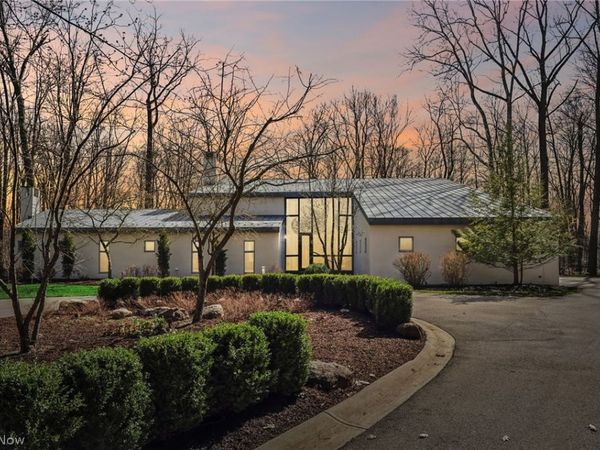 7565 Runny Meade Trail, Chagrin Falls, OH 44022