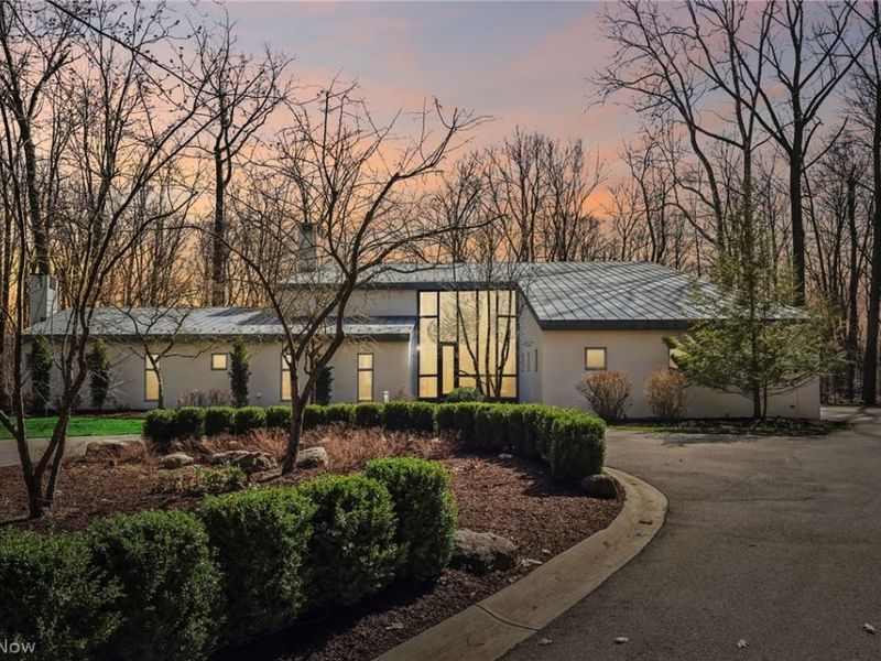 7565 Runny Meade Trail, Chagrin Falls, OH 44022 Photo 1