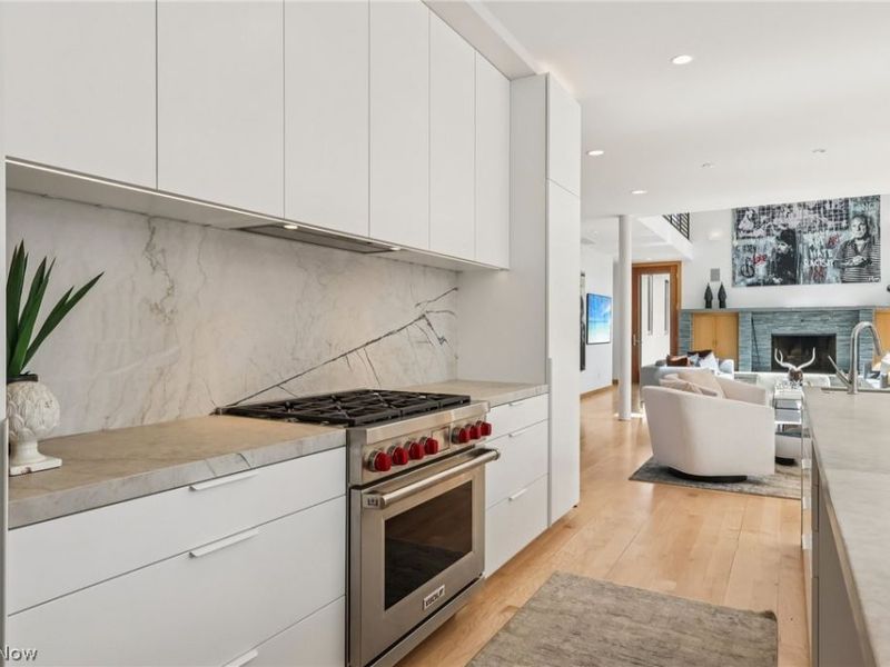 7565 Runny Meade Trail, Chagrin Falls, OH 44022 Photo 13