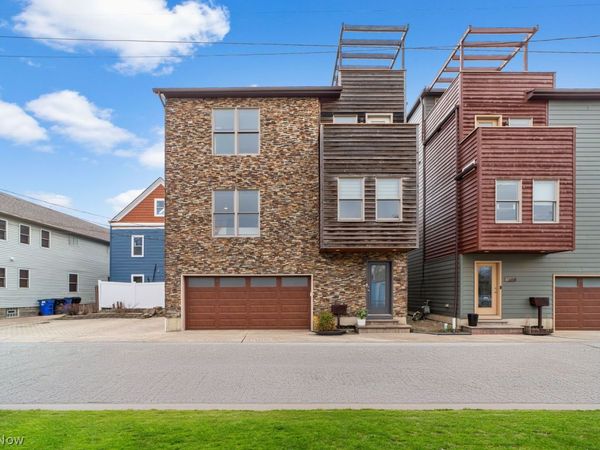 2305 Thurman Avenue, Cleveland, OH 44113