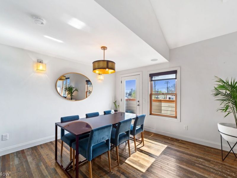 2305 Thurman Avenue, Cleveland, OH 44113 Photo 10