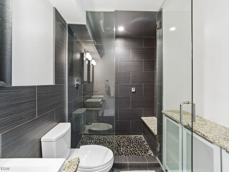 2305 Thurman Avenue, Cleveland, OH 44113 Photo 22