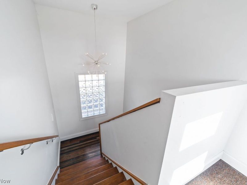 2305 Thurman Avenue, Cleveland, OH 44113 Photo 29