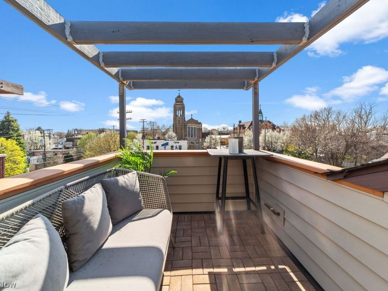 2305 Thurman Avenue, Cleveland, OH 44113 Photo 30