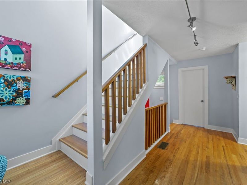 2035 W 11th Street, Cleveland, OH 44113 Photo 34