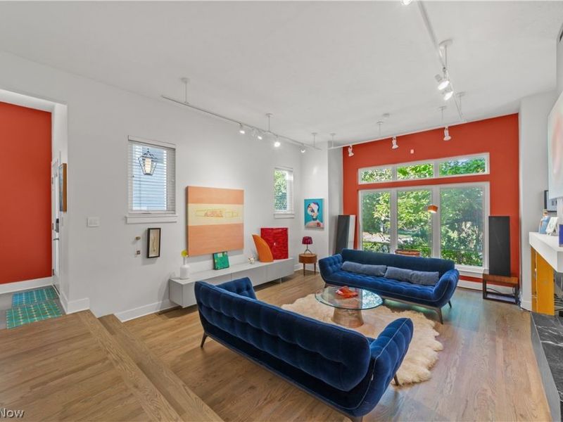 2035 W 11th Street, Cleveland, OH 44113 Photo 6