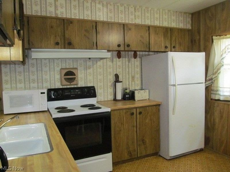 9735 Chillicothe Road, Unit 29, Kirtland, OH 44094 Photo 4