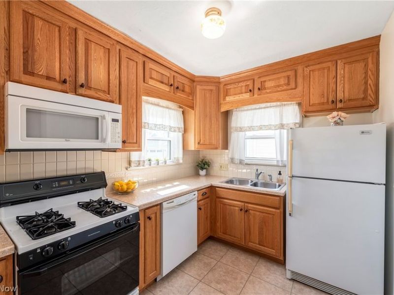 17601 Sedalia Avenue, Cleveland, OH 44135 Photo 16