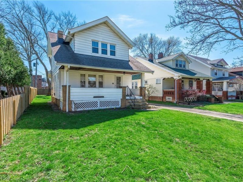 17601 Sedalia Avenue, Cleveland, OH 44135 Photo 2