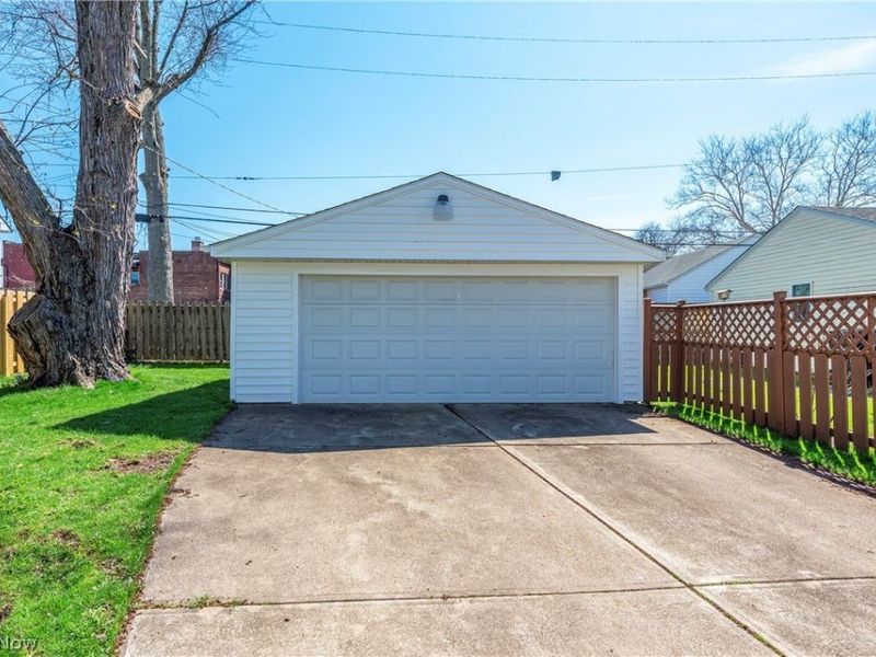 17601 Sedalia Avenue, Cleveland, OH 44135 Photo 33