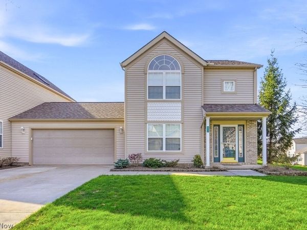 8853 Robinwood Terrace , Macedonia, OH 44056