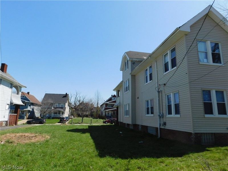 1600 Eddington Road, East Cleveland, OH 44118 Photo 9