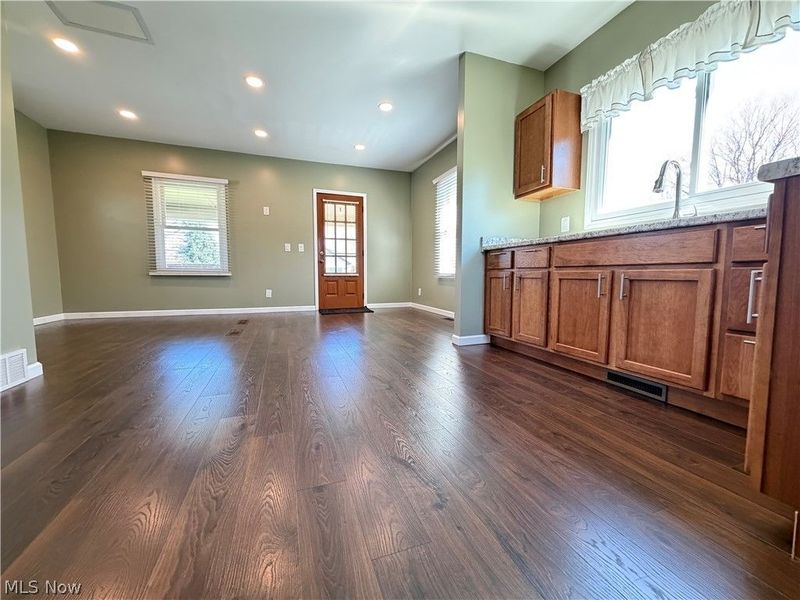 438 Nugent Street, Newcomerstown, OH 43832 Photo 11