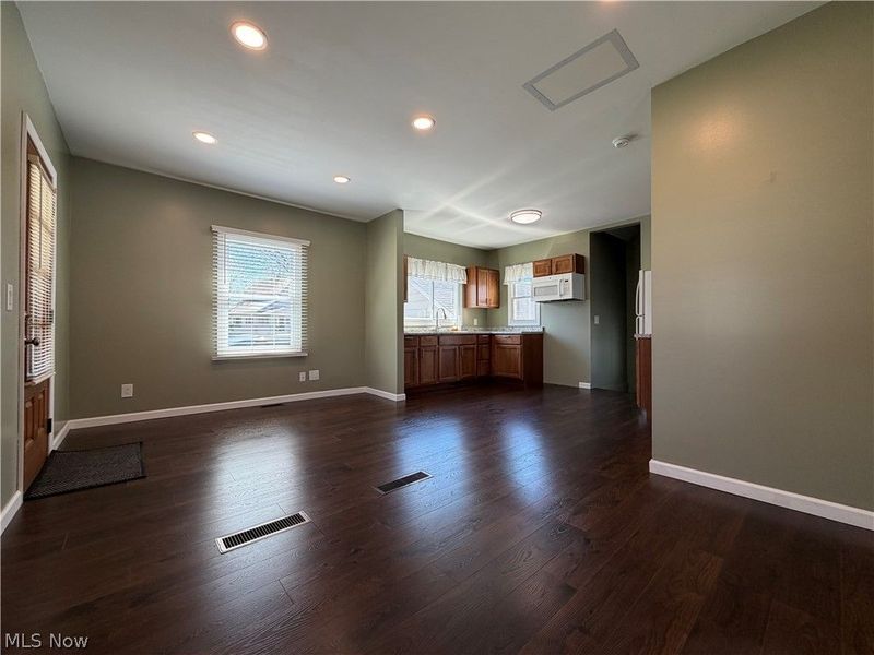 438 Nugent Street, Newcomerstown, OH 43832 Photo 8