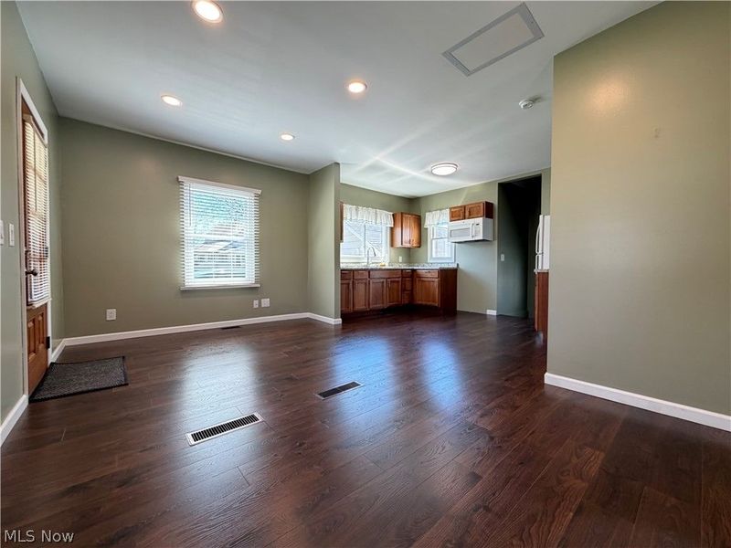 438 Nugent Street, Newcomerstown, OH 43832 Photo 9