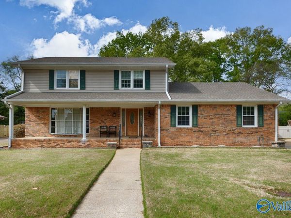 10133 Dunbarton Drive SE, Huntsville, AL 35803