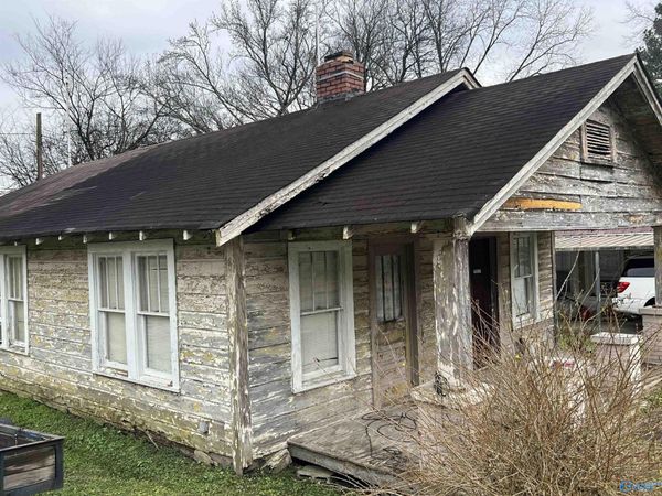 831 N 35th Street, Gadsden, AL 35904