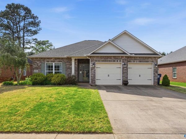 111 Somerset Park Drive, Huntsville, AL 35811