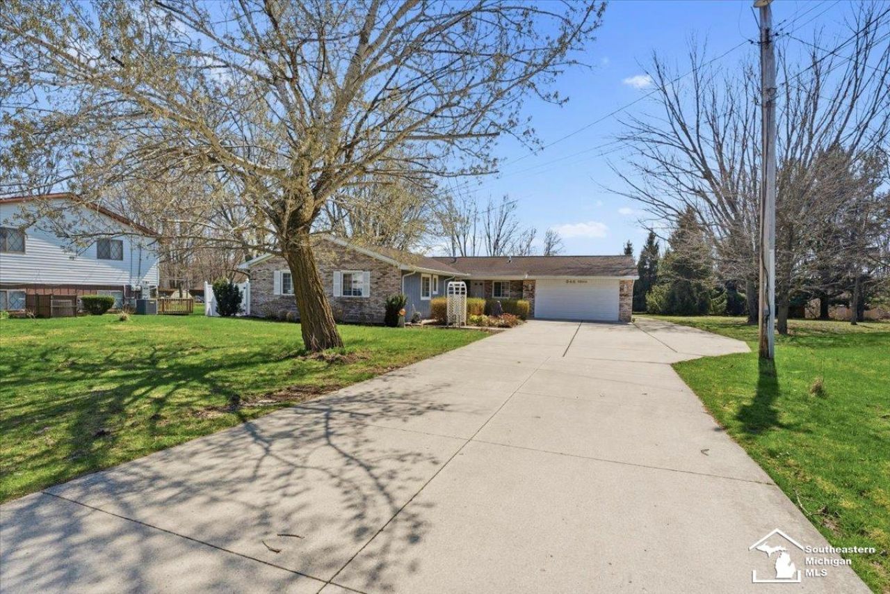 348 Bellers Court, Ypsilanti, MI 48198 Main Photo