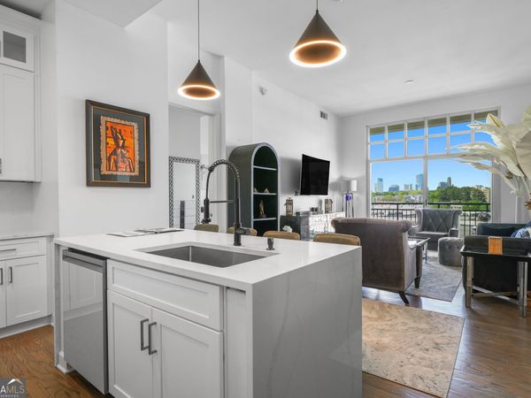 711 Cosmopolitan Drive NE, Unit 815, Atlanta, GA 30324