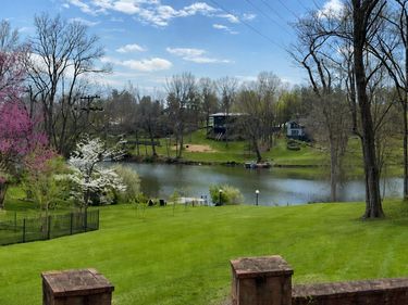 2044 Manor Drive, Lexington, KY 40502