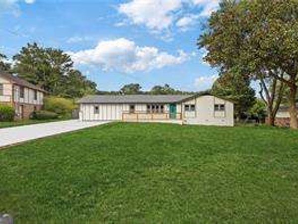 237 Sandra Drive NW, Lilburn, GA 30047