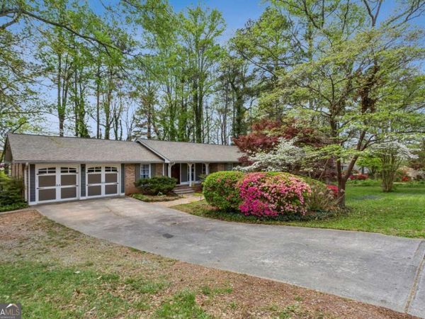 2510 Monterey Drive NE, Marietta, GA 30068