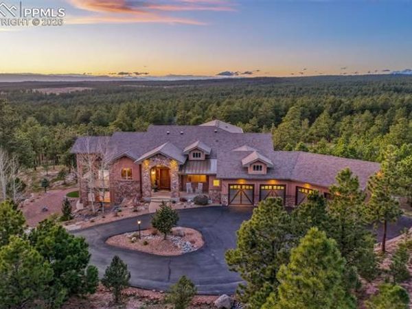 4740 Foxchase Way, Colorado Springs, CO 80908