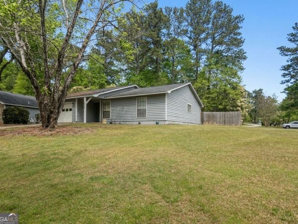 8132 Creekstone Court, Riverdale, GA 30274