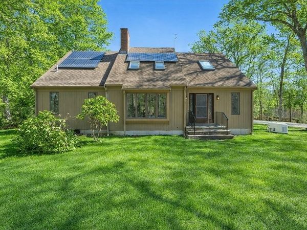 69 Two Ponds Road, Falmouth, MA 02540