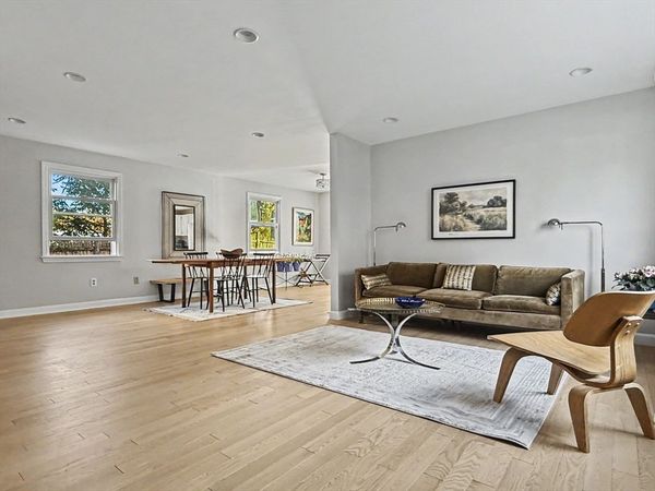 125 Grove Street, Unit 125, Watertown, MA 02472