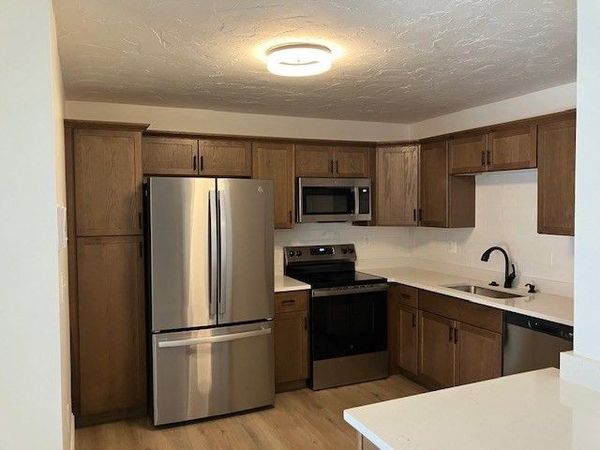 1000 Lexington St, Unit 42, Waltham, MA 02452