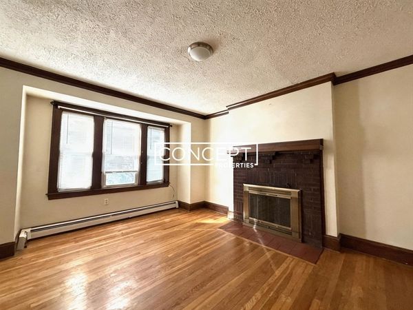 28 Alewife Brook Pkwy, Unit #2, Cambridge, MA 02140