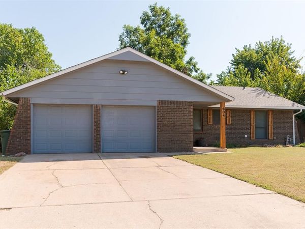 604 Howard Court, Edmond, OK 73003