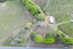 3058 Surrey Race Road photo 4